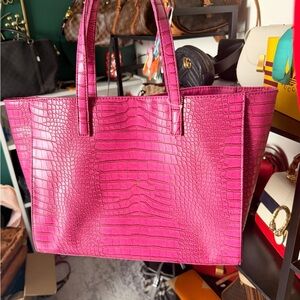 Estee Lauder Hot Pink Fuchsia Croc Embossed Large Tote Bag GWP Gift With Purchas